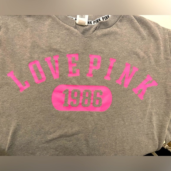 PINK Victoria’s Secret sweater in gray/pink size XS - Picture 2 of 3